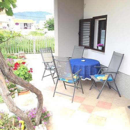 Apartments Silvi Подстрана Екстер'єр фото