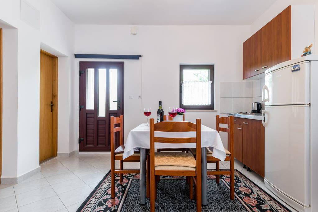 Apartments Silvi Подстрана Екстер'єр фото