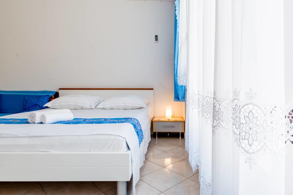 Apartments Silvi Подстрана Екстер'єр фото
